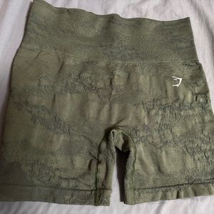 Gymshark Adapt Camo Seamless Shorts - Moss Olive/Core Olive